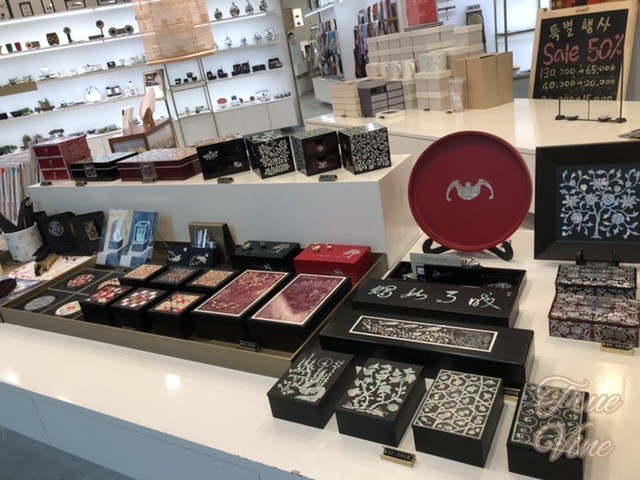 伝統工芸品の展示